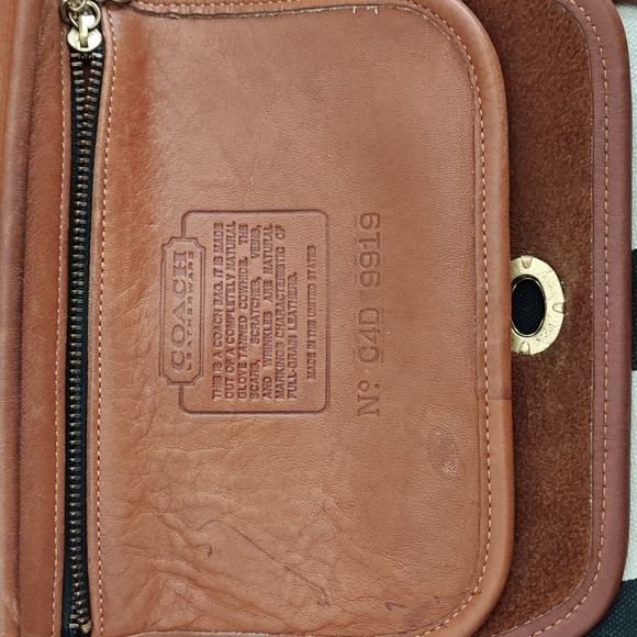 Vintage Coach - Quincy - Picture 11 of 12